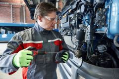 nejbusiness-lindstromgroup-pracovni-obleceni-pro-automoto